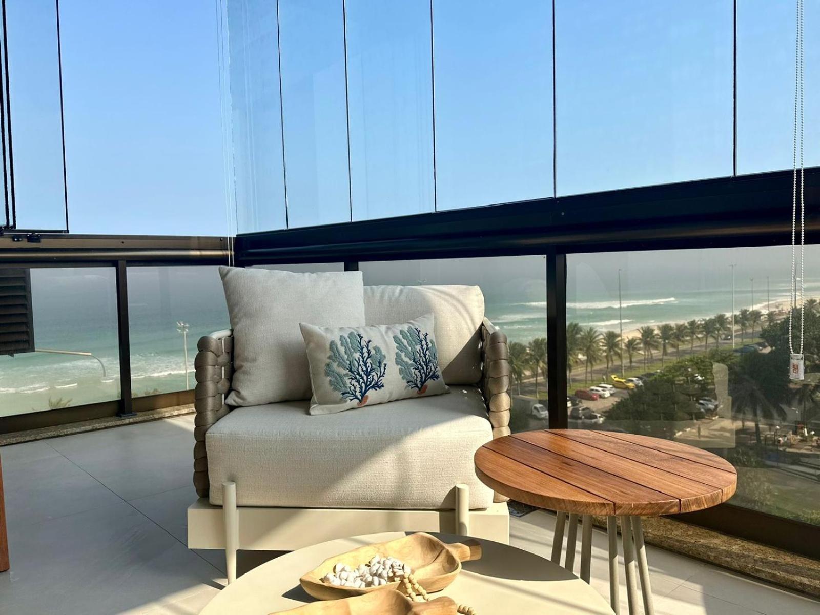 Lindo Apto No Melhor Lugar Da Barra Da Tijuca! Com Uma Vista De Tirar O Folego, Frente Para O Mar! Totalmente Equipado E Decorado Ao Lado Dos Melhores Hoteis E Quiosques Da Barra! Portaria 24H, Piscina, Sauna, Jacuzzi, Academia, Garagem, Wi-Fi, Lavan Rio de Janeiro Exteriör bild