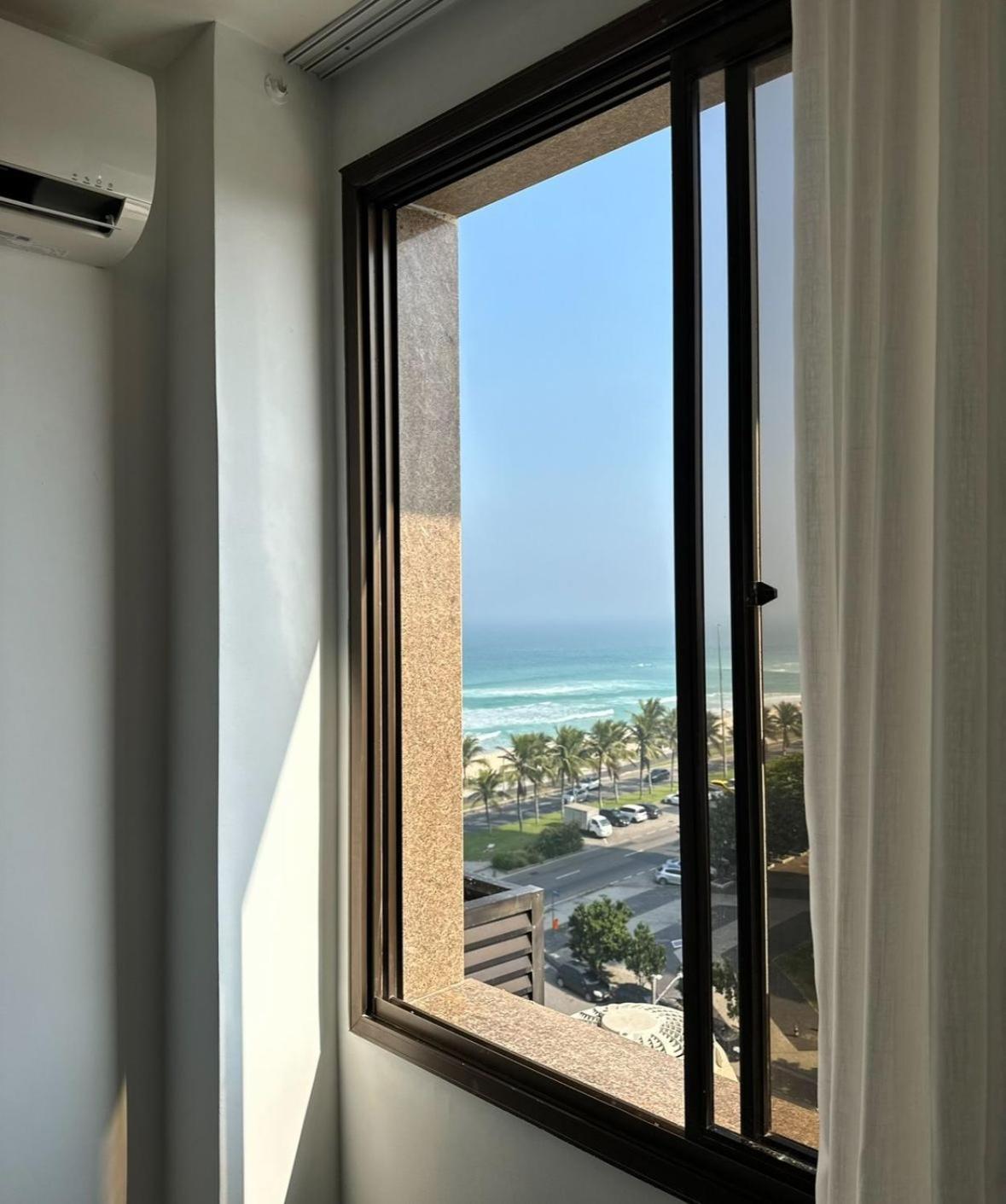 Lindo Apto No Melhor Lugar Da Barra Da Tijuca! Com Uma Vista De Tirar O Folego, Frente Para O Mar! Totalmente Equipado E Decorado Ao Lado Dos Melhores Hoteis E Quiosques Da Barra! Portaria 24H, Piscina, Sauna, Jacuzzi, Academia, Garagem, Wi-Fi, Lavan Rio de Janeiro Exteriör bild