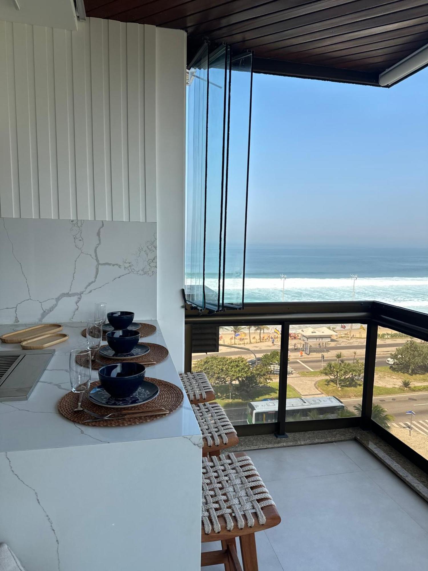 Lindo Apto No Melhor Lugar Da Barra Da Tijuca! Com Uma Vista De Tirar O Folego, Frente Para O Mar! Totalmente Equipado E Decorado Ao Lado Dos Melhores Hoteis E Quiosques Da Barra! Portaria 24H, Piscina, Sauna, Jacuzzi, Academia, Garagem, Wi-Fi, Lavan Rio de Janeiro Exteriör bild