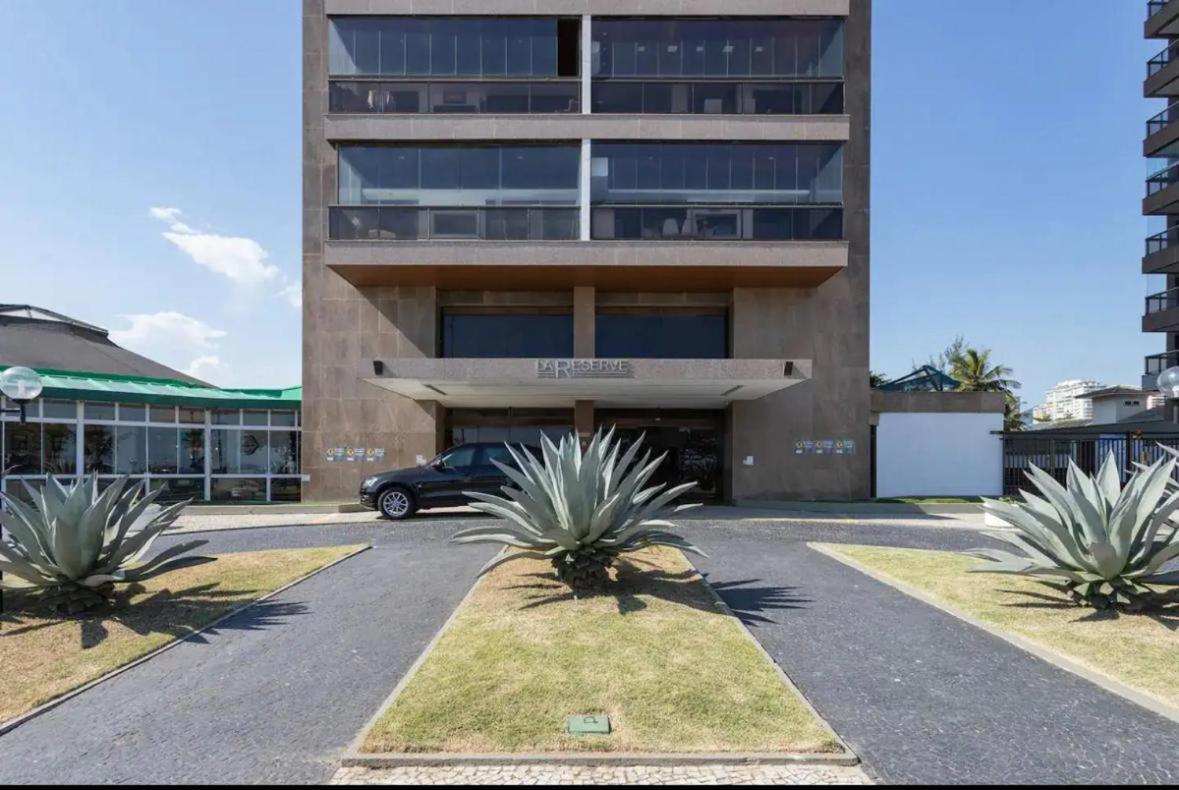 Lindo Apto No Melhor Lugar Da Barra Da Tijuca! Com Uma Vista De Tirar O Folego, Frente Para O Mar! Totalmente Equipado E Decorado Ao Lado Dos Melhores Hoteis E Quiosques Da Barra! Portaria 24H, Piscina, Sauna, Jacuzzi, Academia, Garagem, Wi-Fi, Lavan Rio de Janeiro Exteriör bild