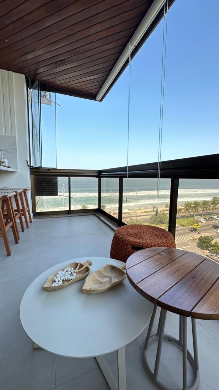 Lindo Apto No Melhor Lugar Da Barra Da Tijuca! Com Uma Vista De Tirar O Folego, Frente Para O Mar! Totalmente Equipado E Decorado Ao Lado Dos Melhores Hoteis E Quiosques Da Barra! Portaria 24H, Piscina, Sauna, Jacuzzi, Academia, Garagem, Wi-Fi, Lavan Rio de Janeiro Exteriör bild